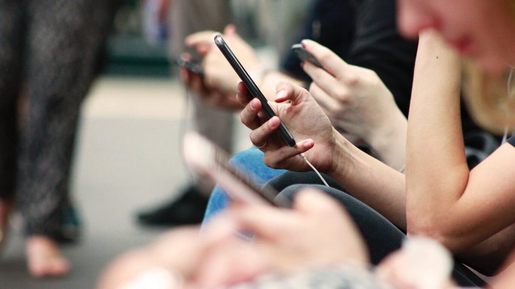 Newtee | kennis artikel jongeren chatten